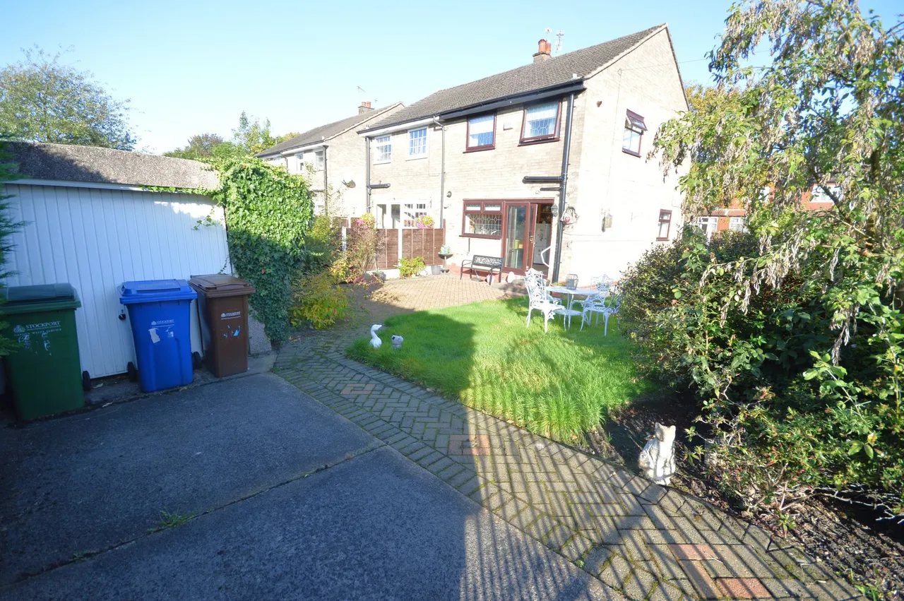 Newark Road, Stockport, photo 22