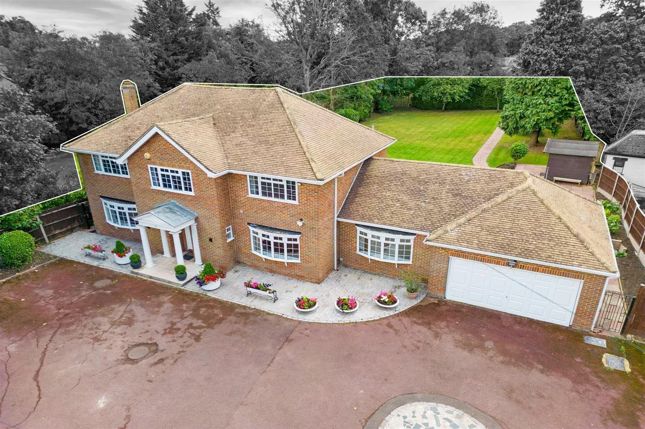 Vine Grove, Hillingdon, photo 41