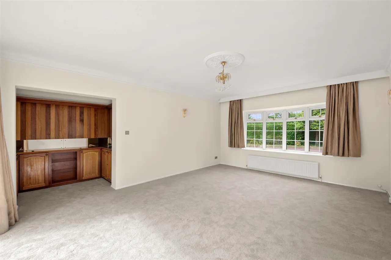 Vine Grove, Hillingdon, photo 20