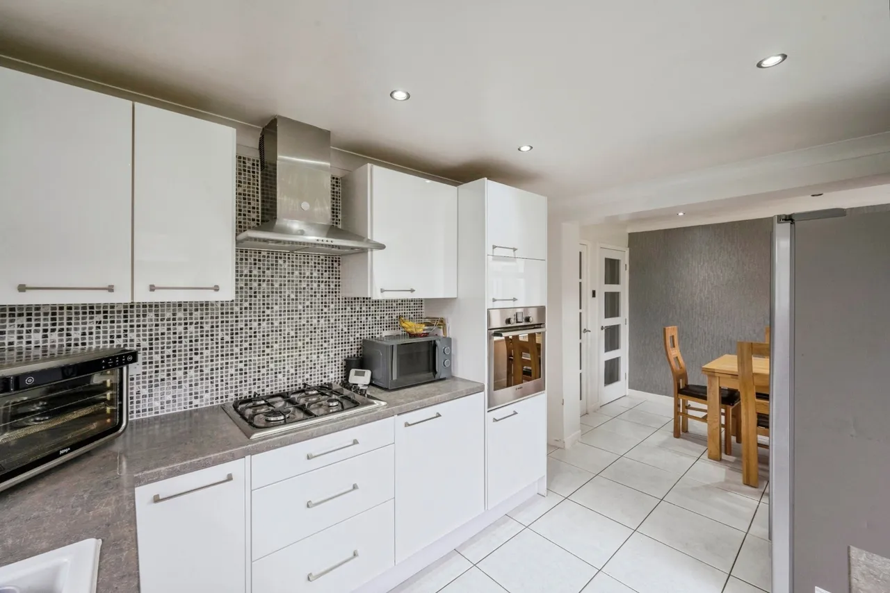 Curzen Crescent, Doncaster, DN3, photo 3