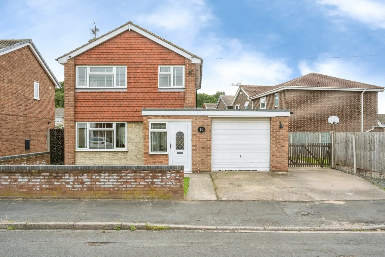 3 bed house for sale, Curzen Crescent, Doncaster, DN3