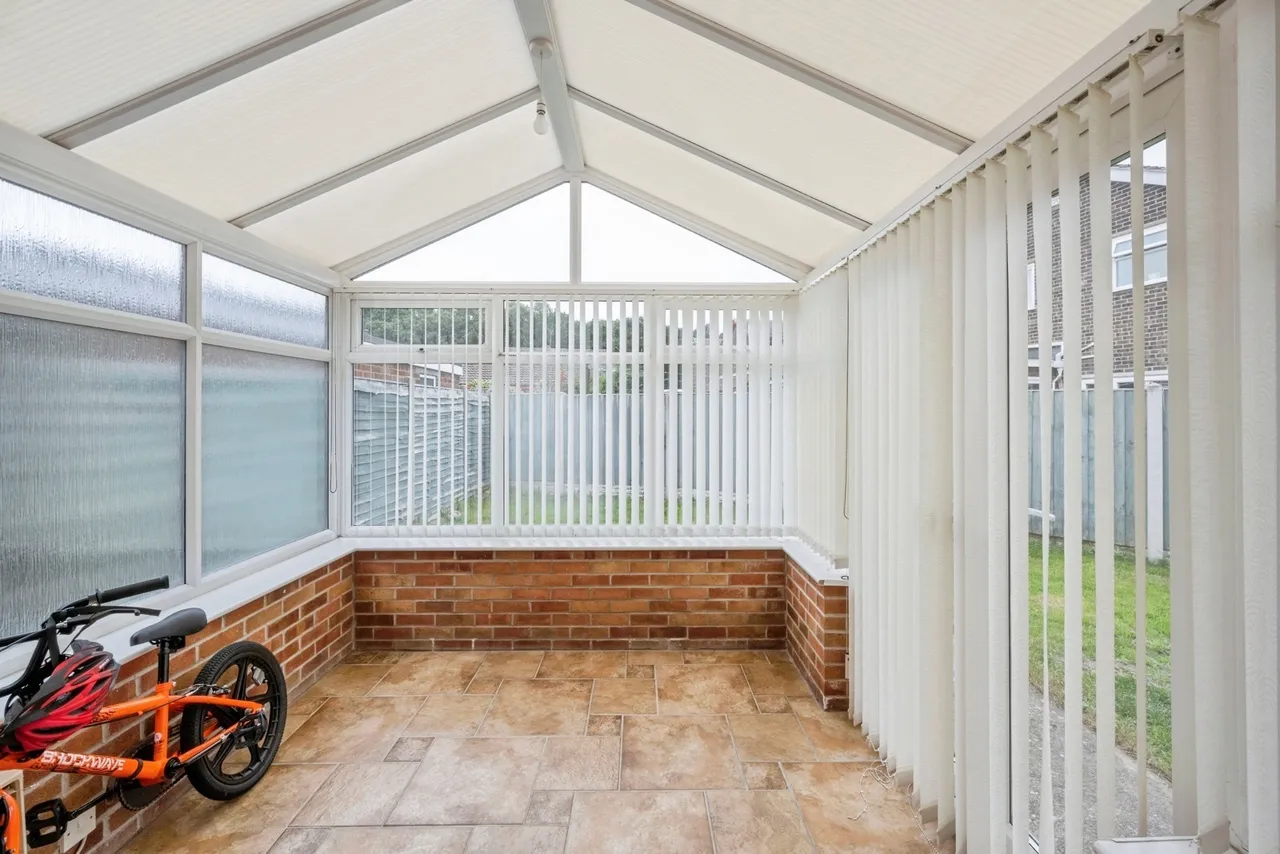 Curzen Crescent, Doncaster, DN3, photo 12