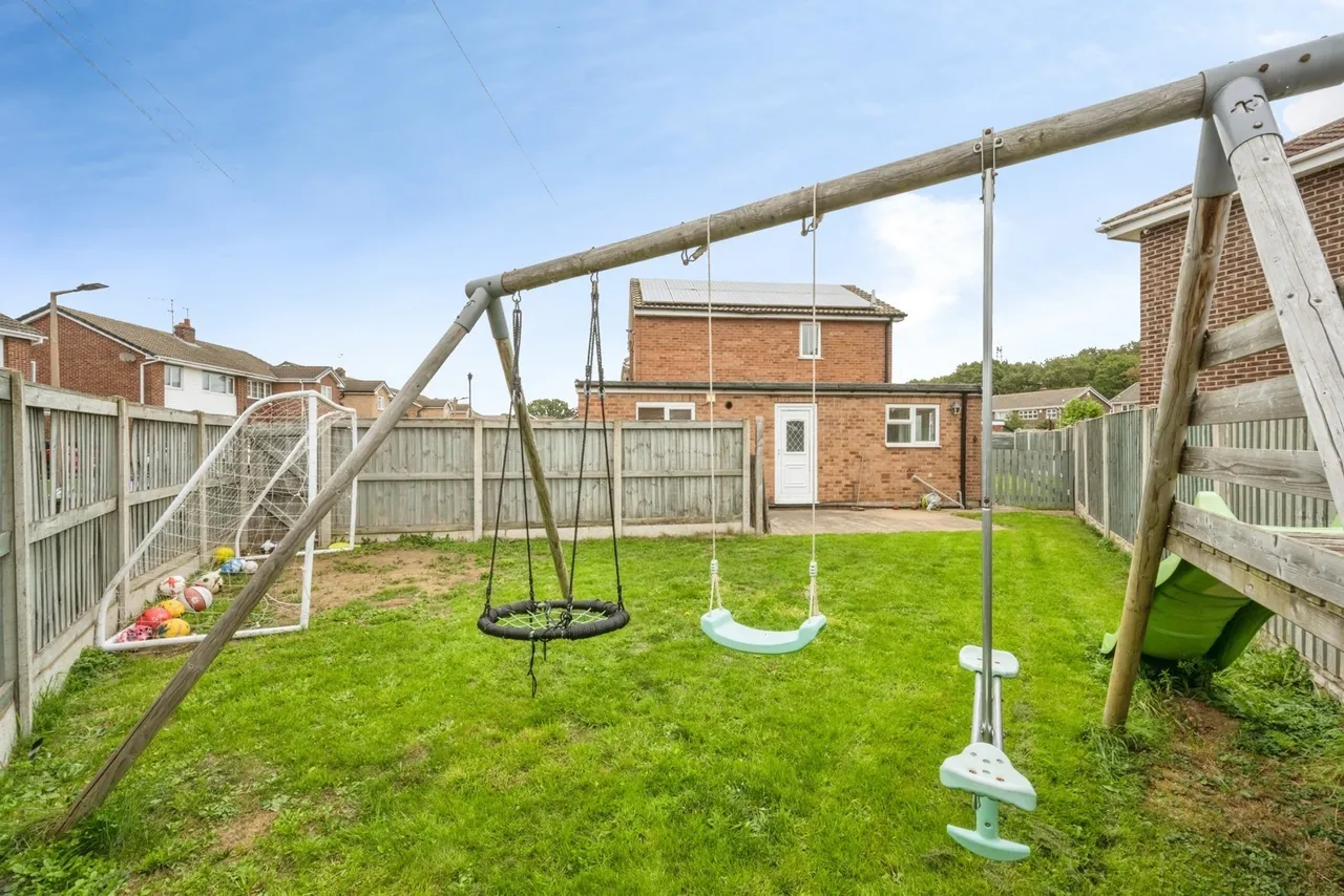Curzen Crescent, Doncaster, DN3, photo 18
