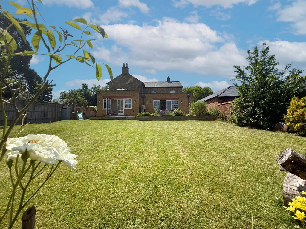 Toddington Road, Tebworth LU7 9QD, photo 26