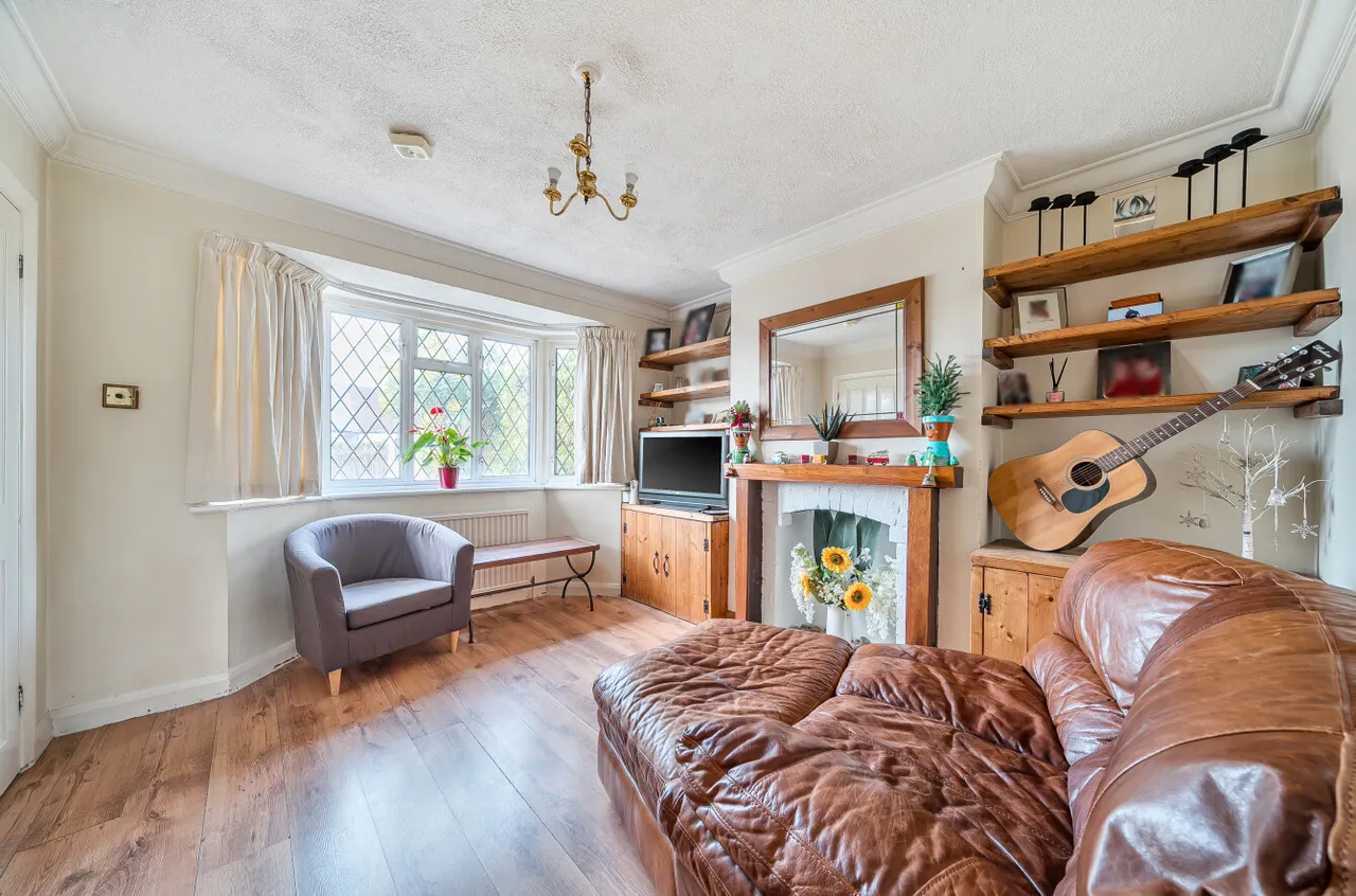 Second Avenue, Walton-On-Thames, KT12, photo 5