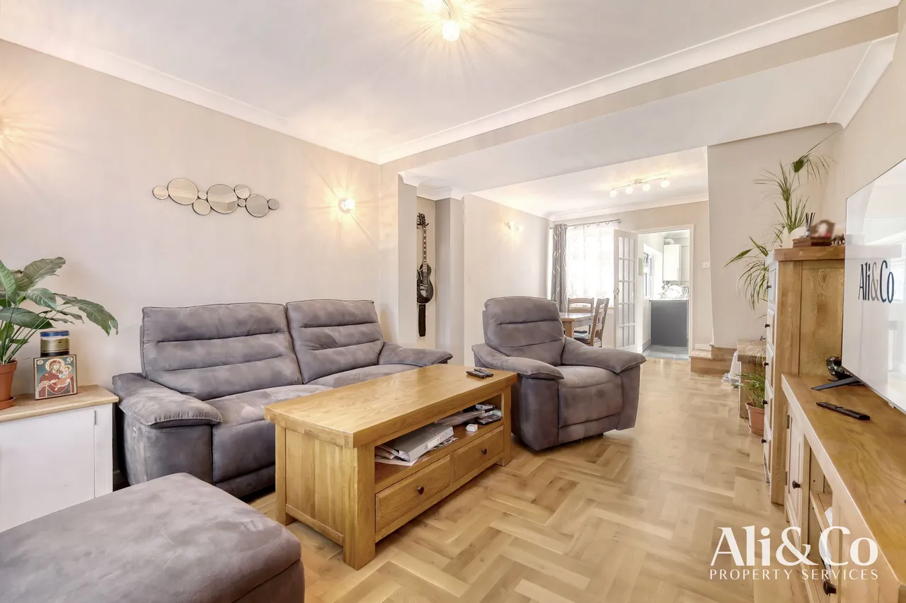 Charles Street, Grays, Essex, RM17 6DX, photo 2