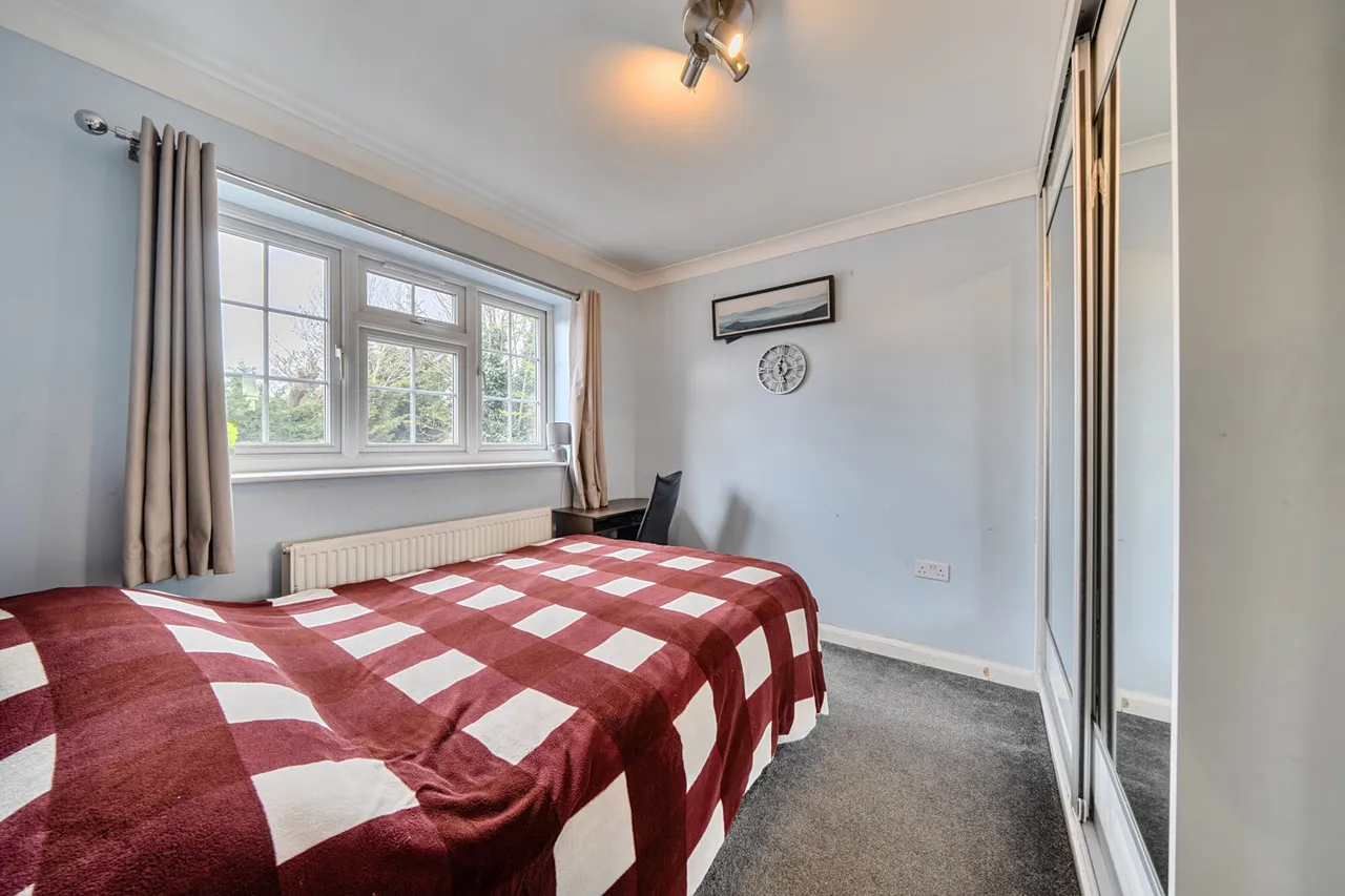 Swakeleys Road, Ickenham, UB10, photo 18