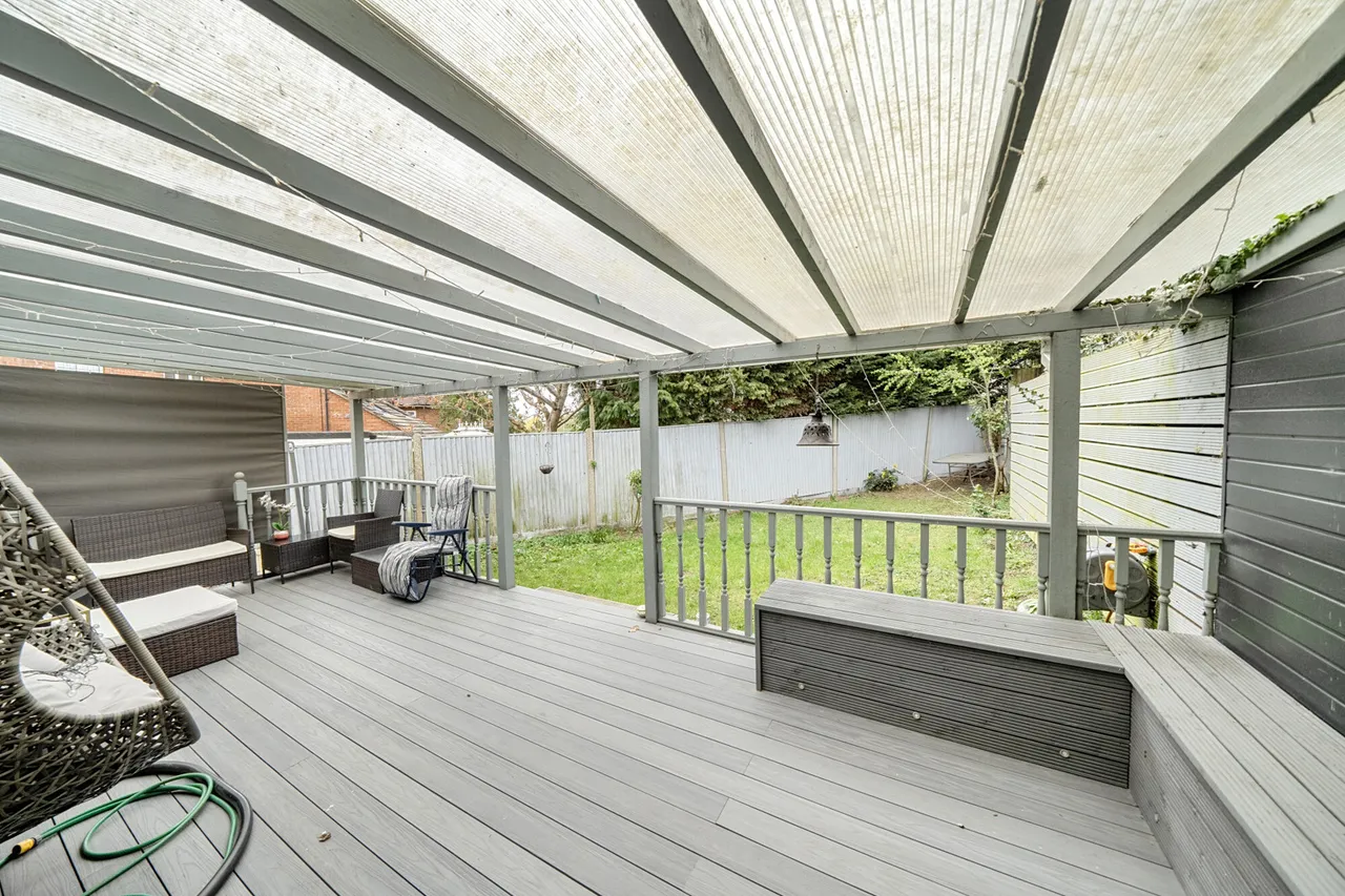 Swakeleys Road, Ickenham, UB10, photo 9