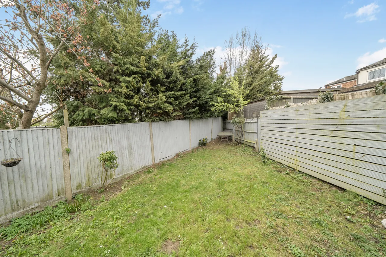 Swakeleys Road, Ickenham, UB10, photo 12