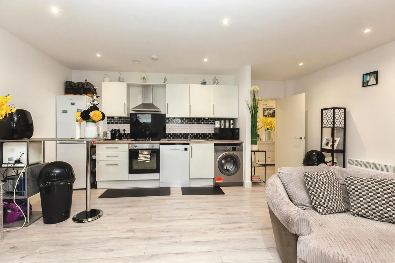 Alton Mews, Aylesbury, Buckinghamshire, HP19, photo 3
