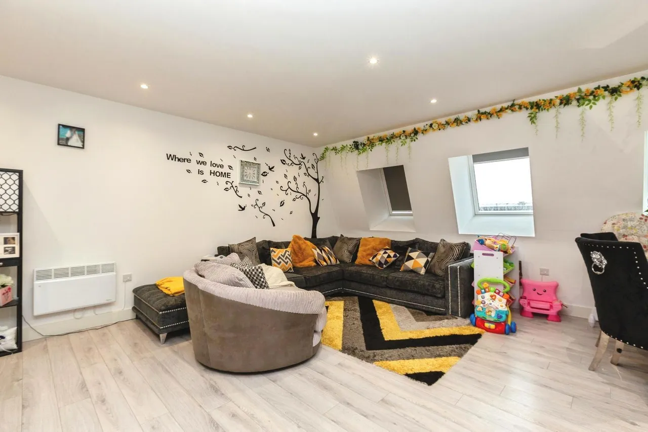 Alton Mews, Aylesbury, Buckinghamshire, HP19, photo 2