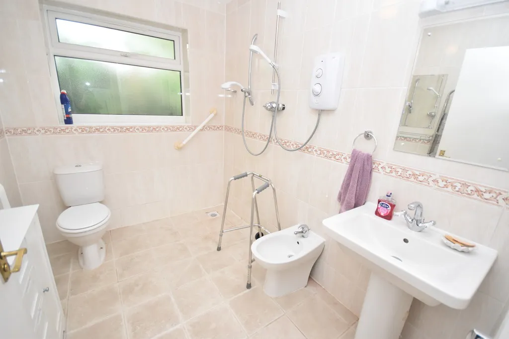Oathills, Malpas, photo 13