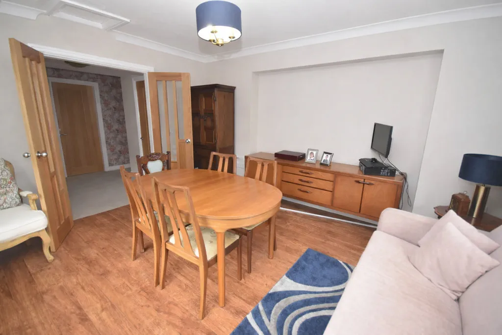 Oathills, Malpas, photo 3