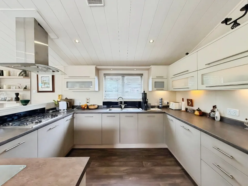 The Springs, Salters Lane, Fladbury, WR10, photo 5