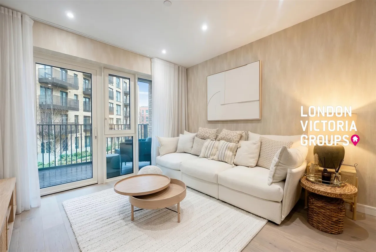 2 bed flat for sale, Tierney Lane, London
