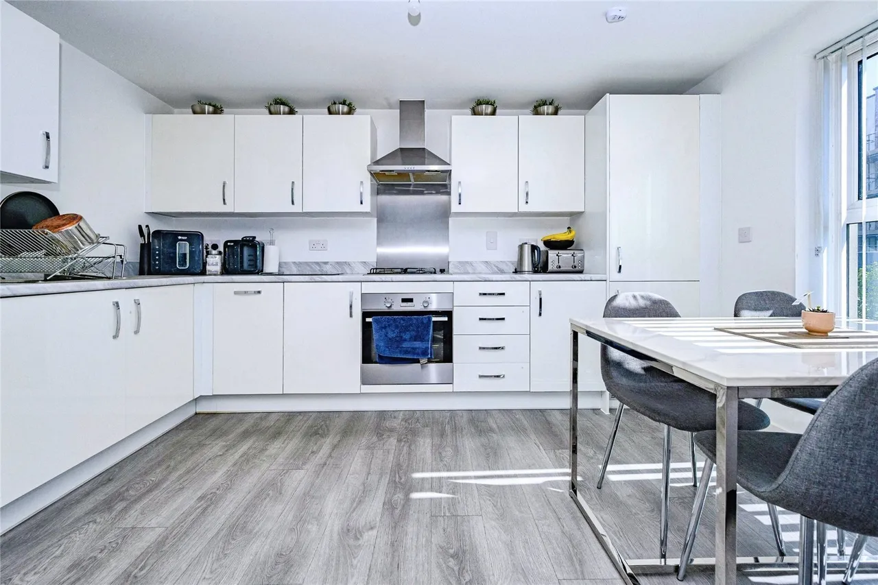 Dukeminster Road, Dunstable, Bedfordshire, LU5, photo 4