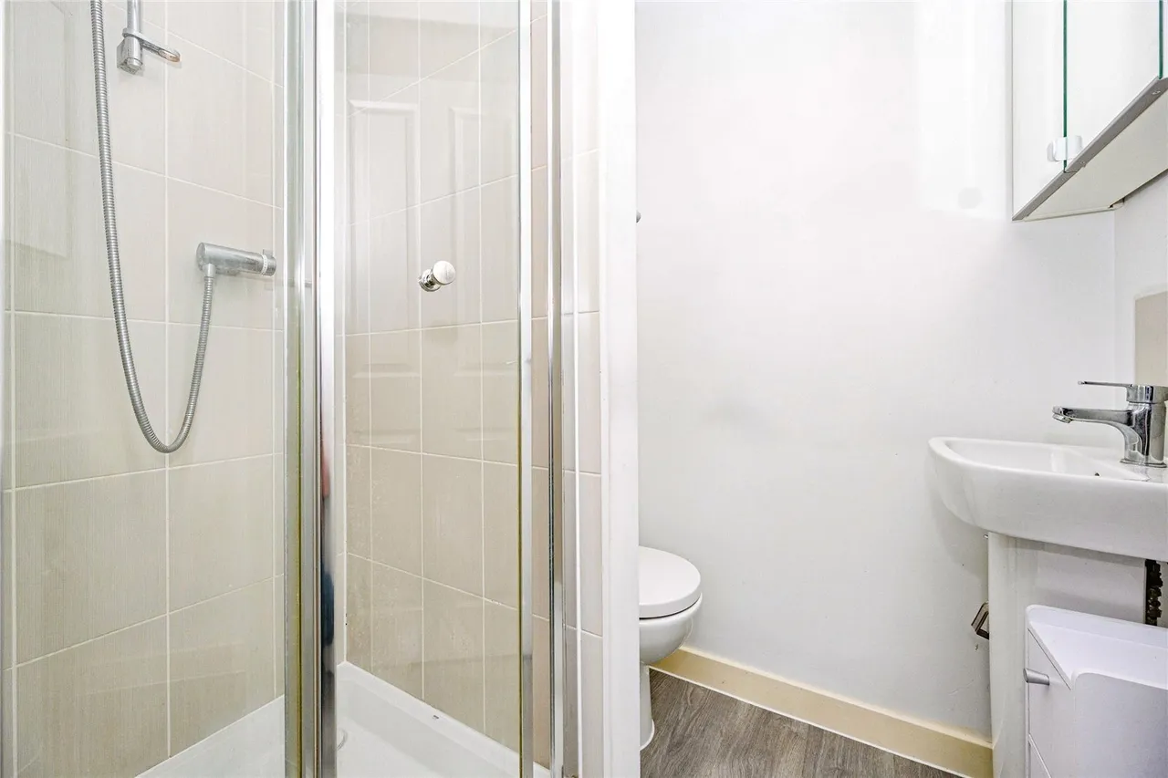 Dukeminster Road, Dunstable, Bedfordshire, LU5, photo 8