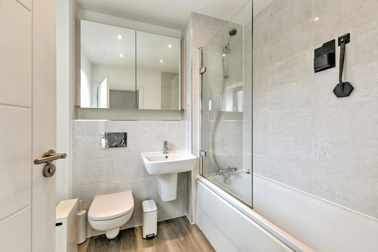 Strobel Mews, Upton, Northampton, Northamptonshire, NN5, photo 12