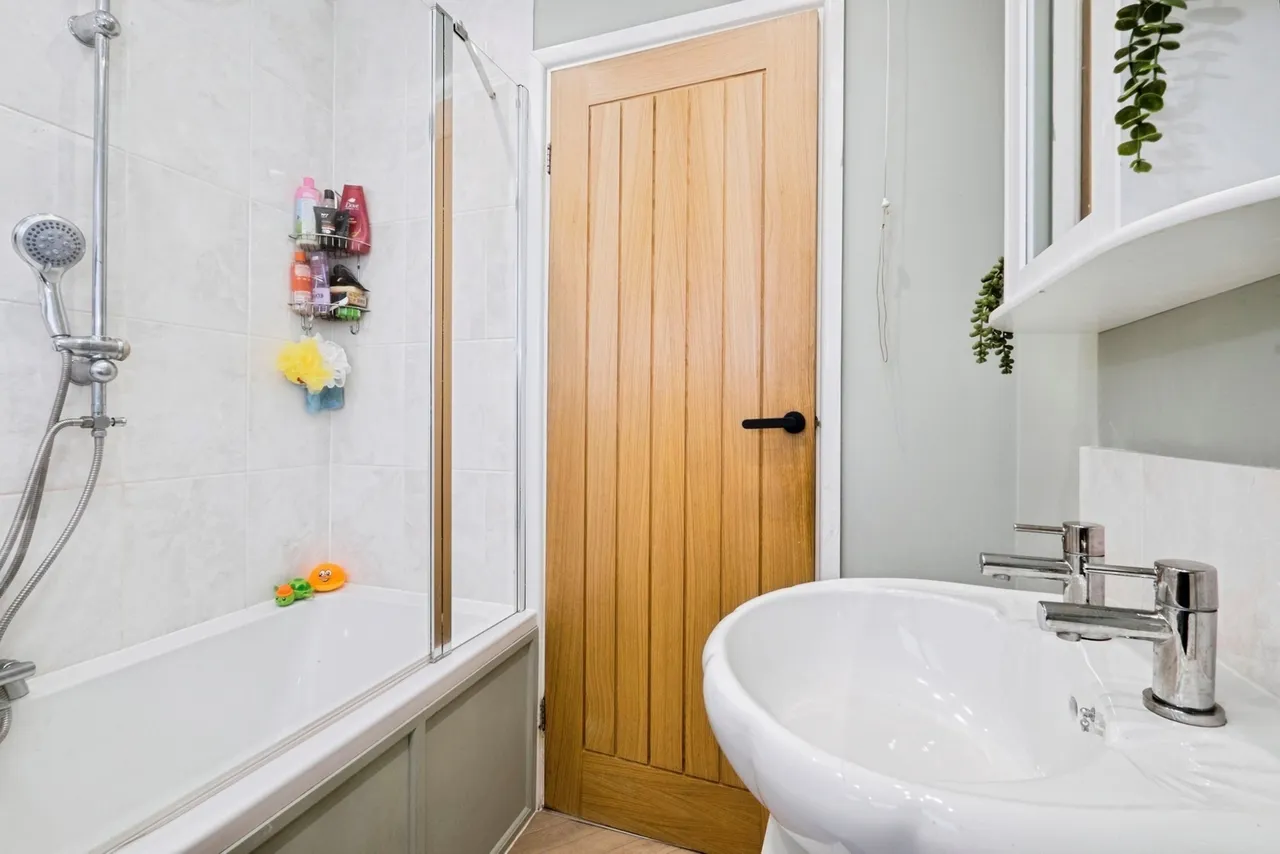 Polwheal Road, Tolvaddon, TR14, photo 12