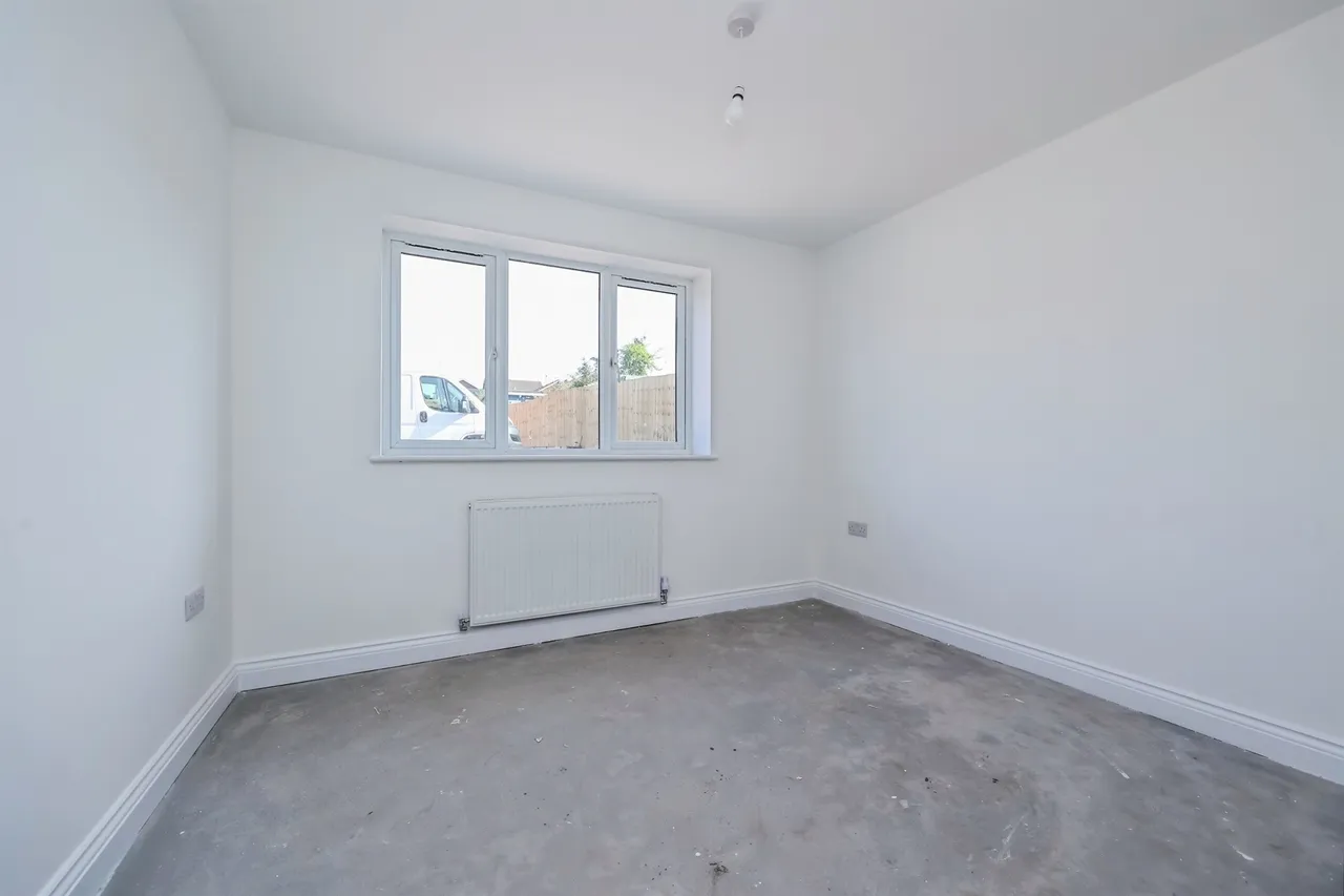 Foresters Rise, Newthorpe, NG16, photo 12