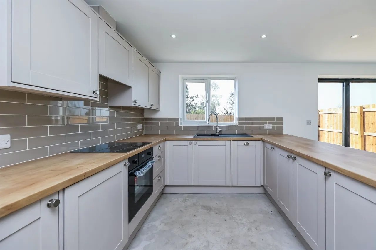 Foresters Rise, Newthorpe, NG16, photo 5