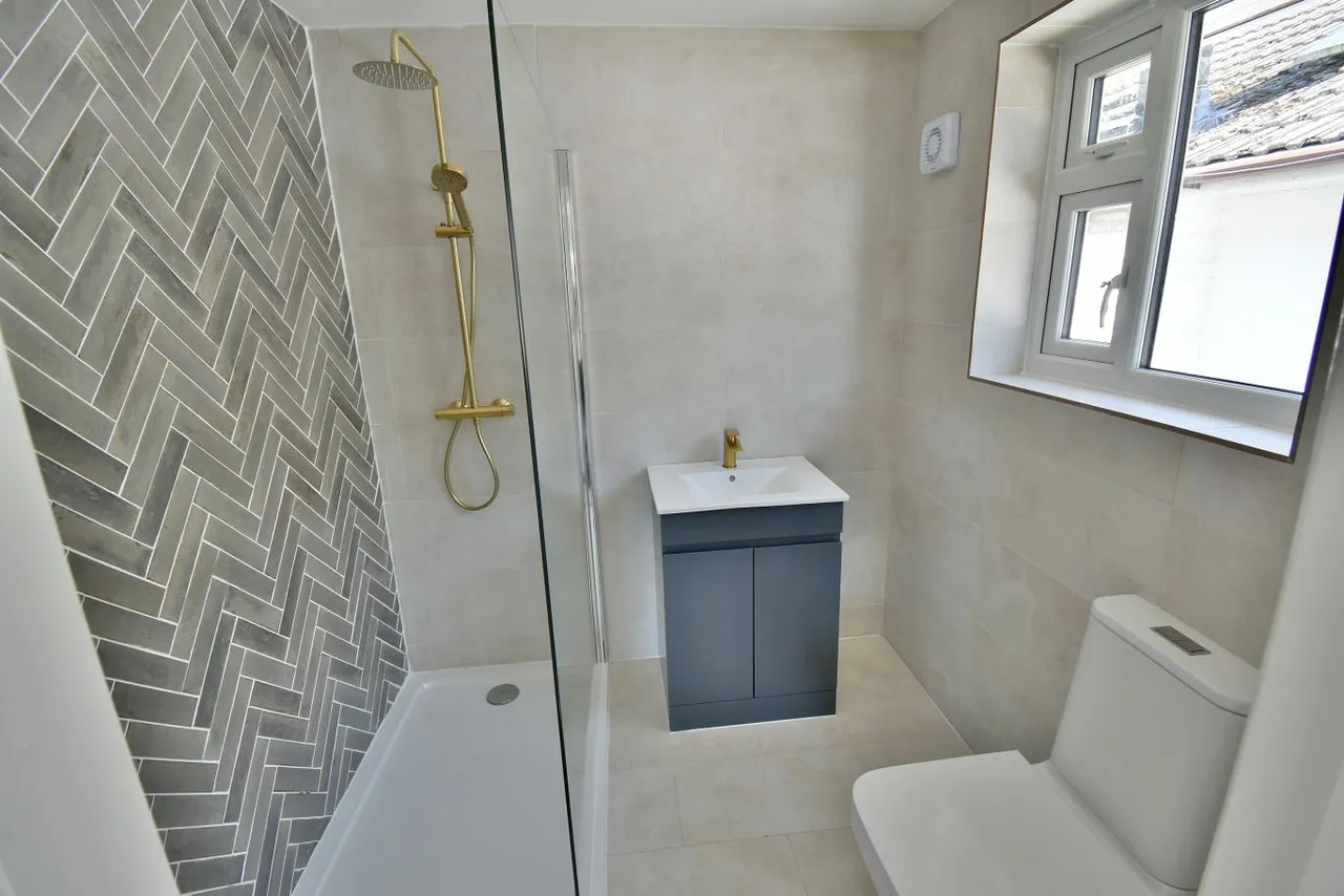Bracken Road, BH22, photo 10