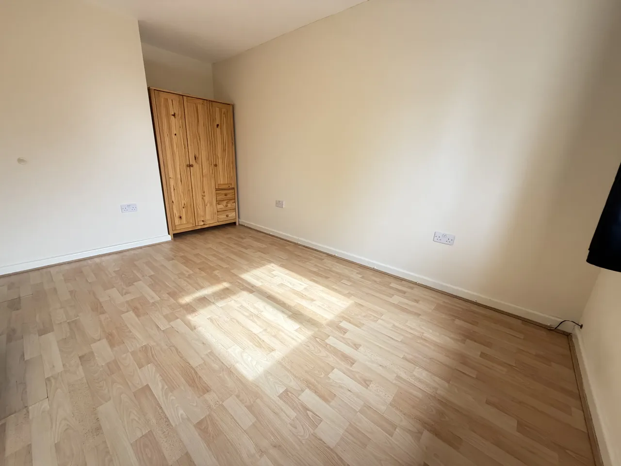 Matlock Close, RUGBY, photo 9