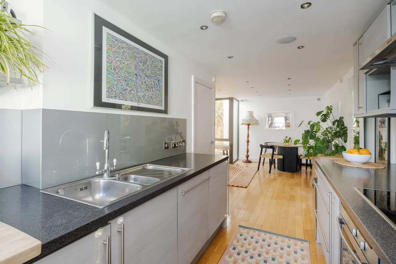 Camden Mews, London, NW1, photo 20