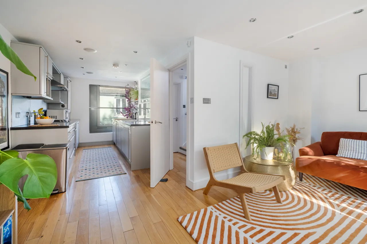 Camden Mews, London, NW1, photo 11