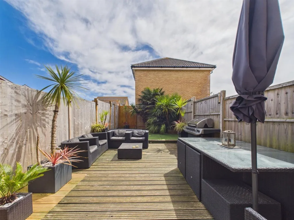 Seaview Avenue, Peacehaven, BN10, photo 2