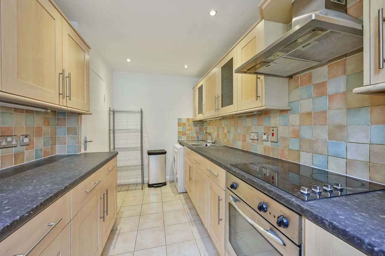 12 Keswick Heights, 28 Keswick Road, London, photo 9