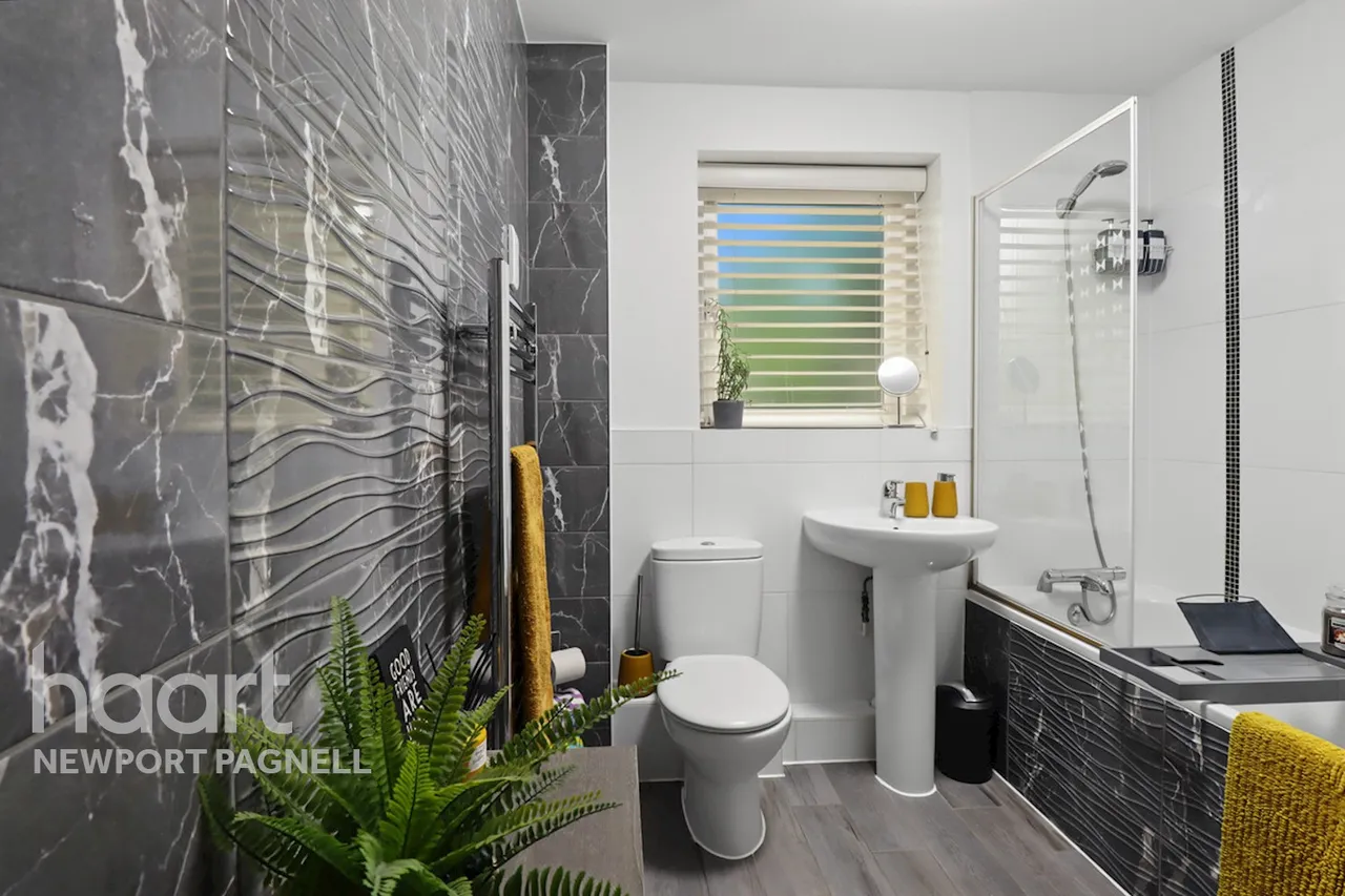 Addenbrookes Road, Newport Pagnell, MK16, photo 11
