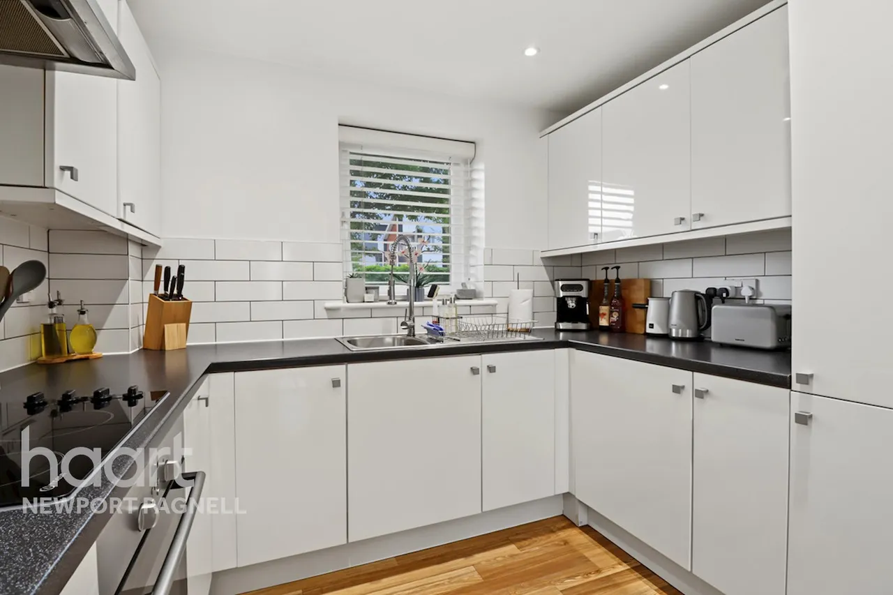 Addenbrookes Road, Newport Pagnell, MK16, photo 9