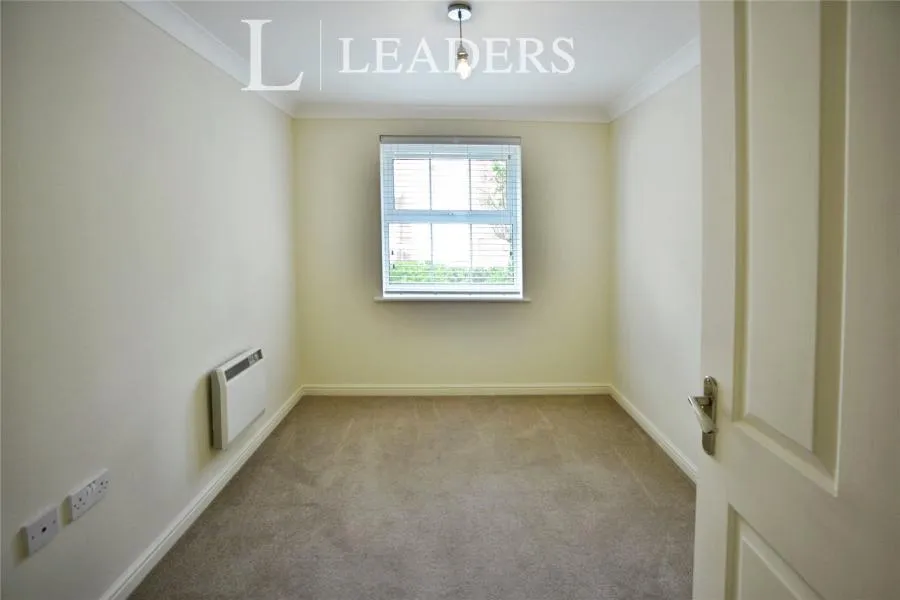 Randall Close, Witham, CM8, photo 5