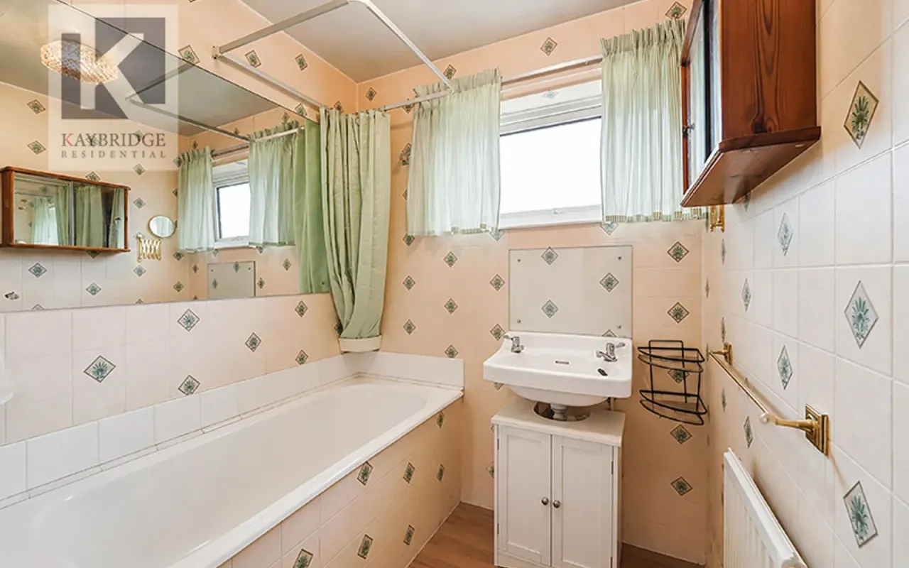 Curtis Road, Epsom, KT19, photo 6