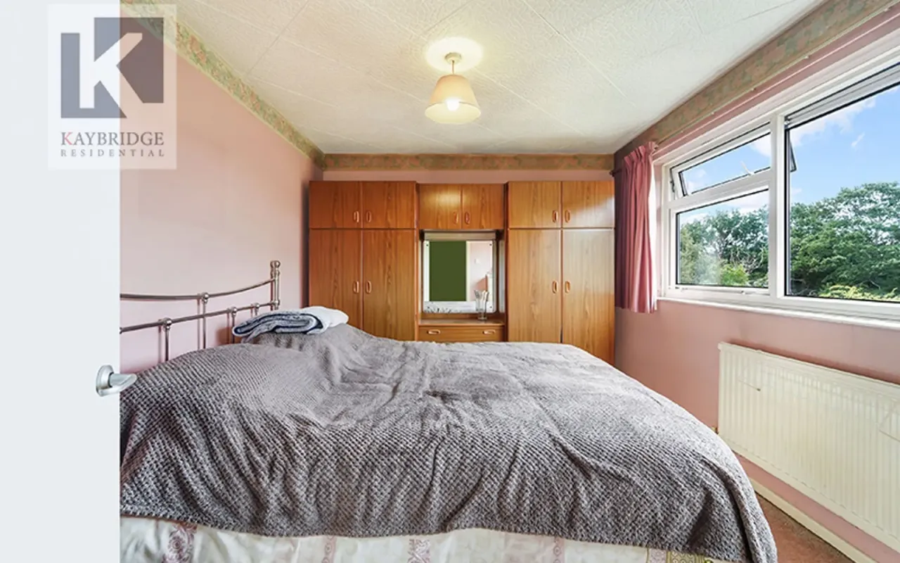 Curtis Road, Epsom, KT19, photo 5