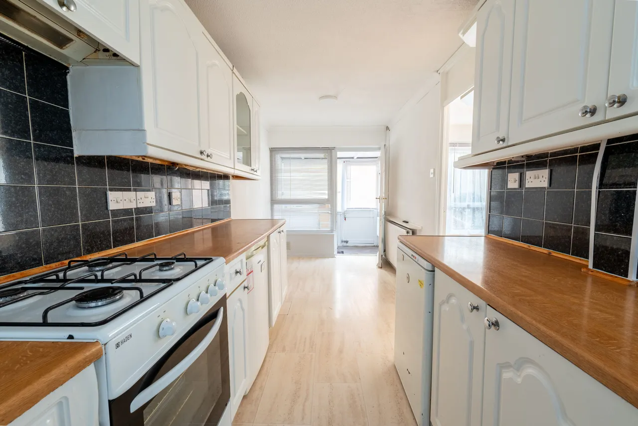 Morris Court, Waltham Abbey, EN9, photo 2