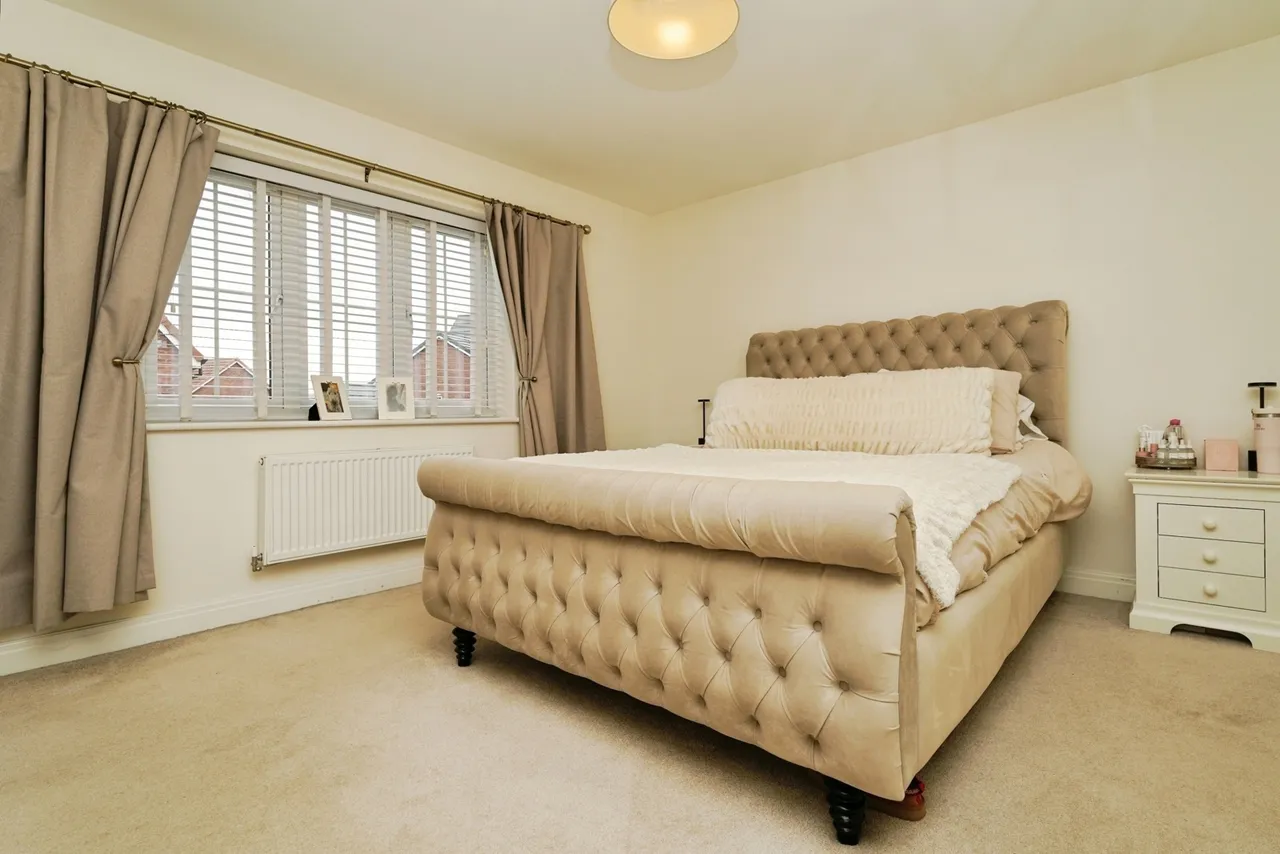 Aster Close, Twigworth, GL2, photo 10