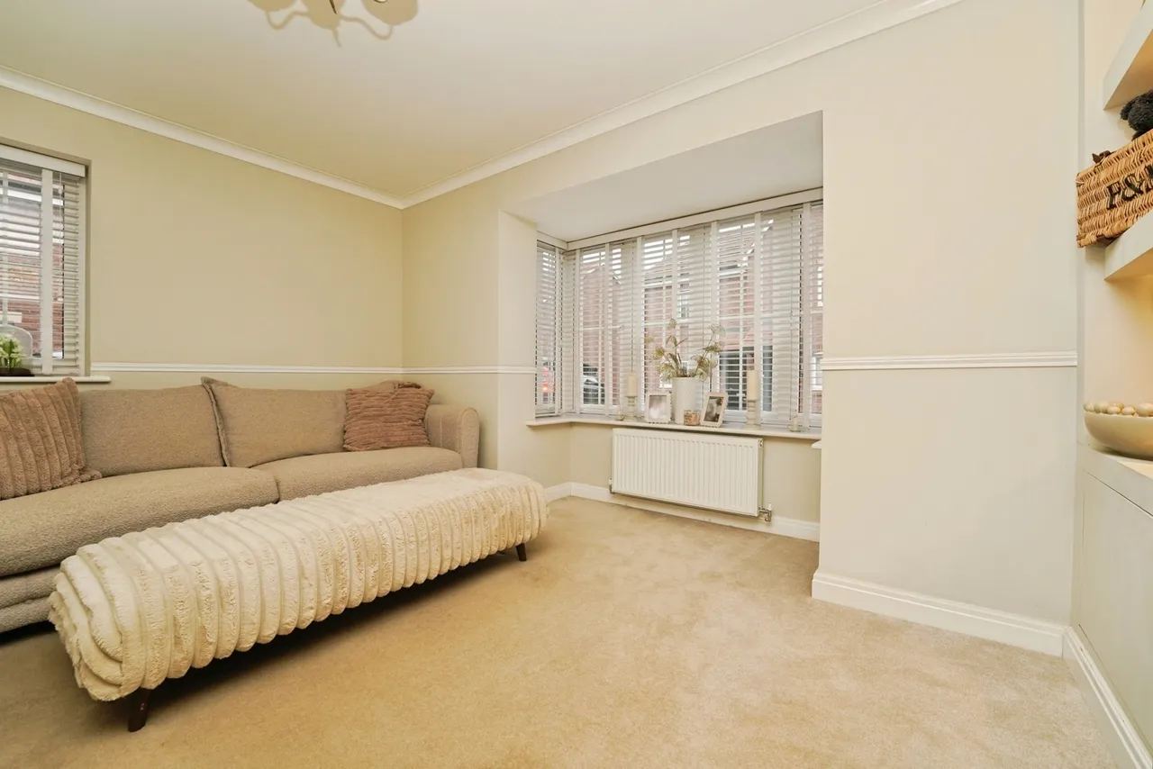 Aster Close, Twigworth, GL2, photo 5
