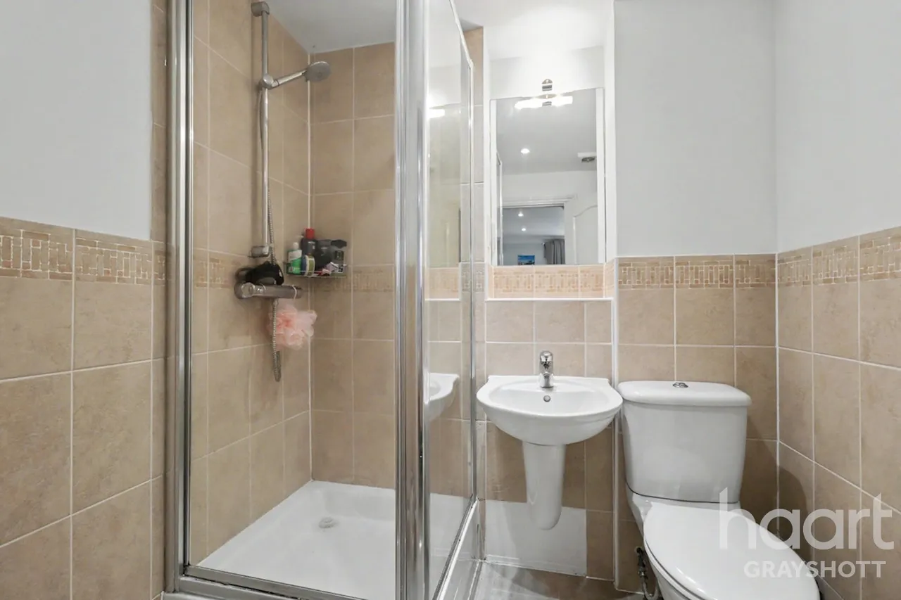 Boundary Road, Grayshott, GU26, photo 7
