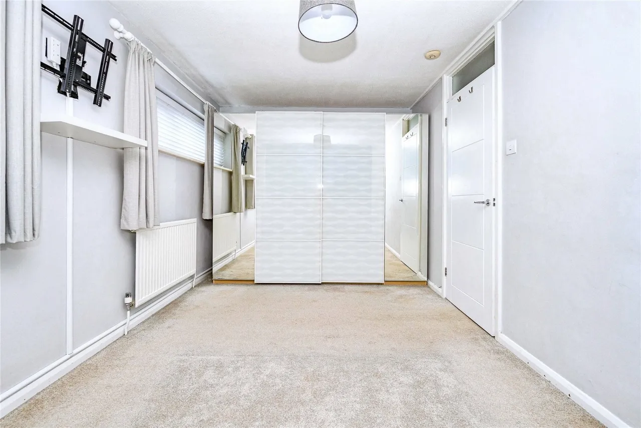 Birchside, Dunstable, LU6, photo 11