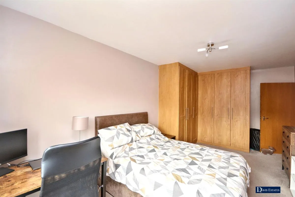 Emerson House, Butts Green, RM11, photo 8