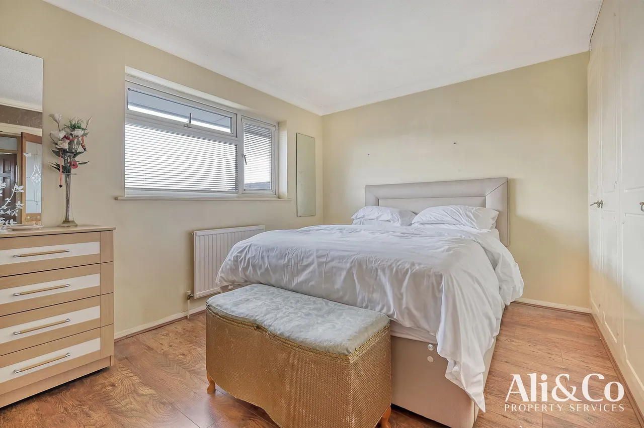 Churchill Road, Grays, Essex, RM17 6TW, photo 11