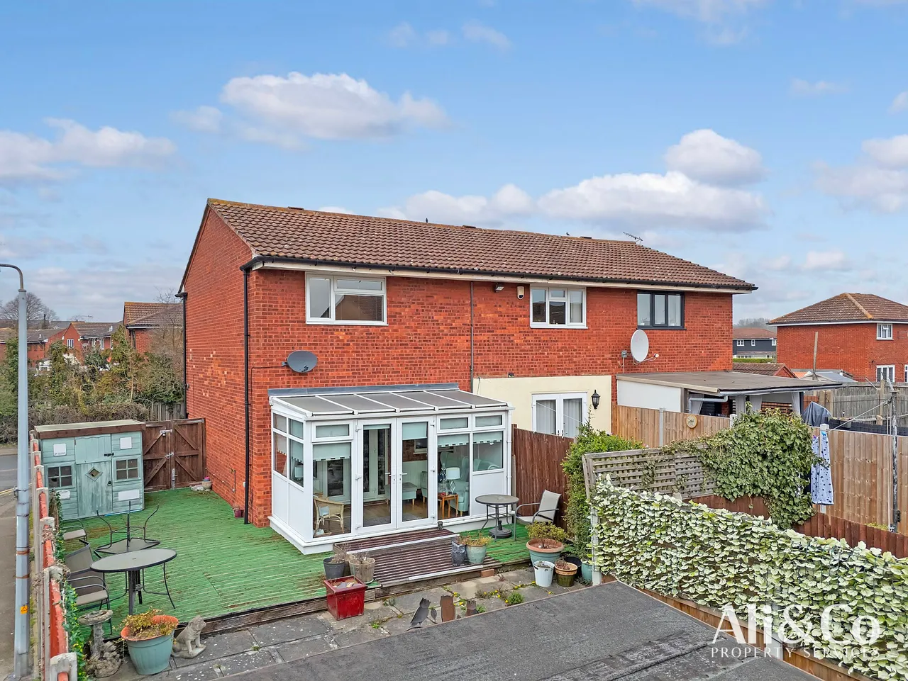 Churchill Road, Grays, Essex, RM17 6TW, photo 2