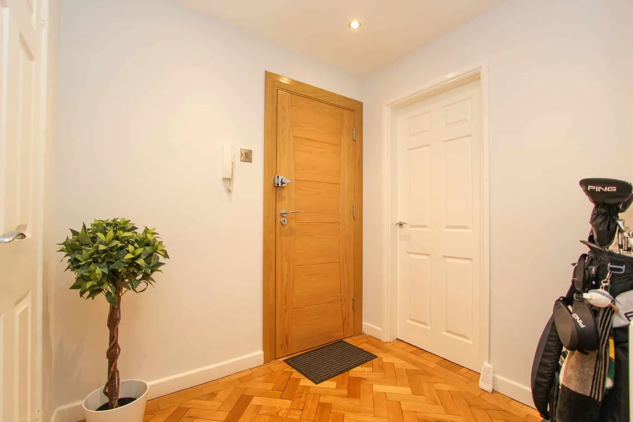 Flat 14, Beechcroft Court Four Oaks Road, Sutton Coldfield, Sutton Coldfield, B74 2XR, photo 3