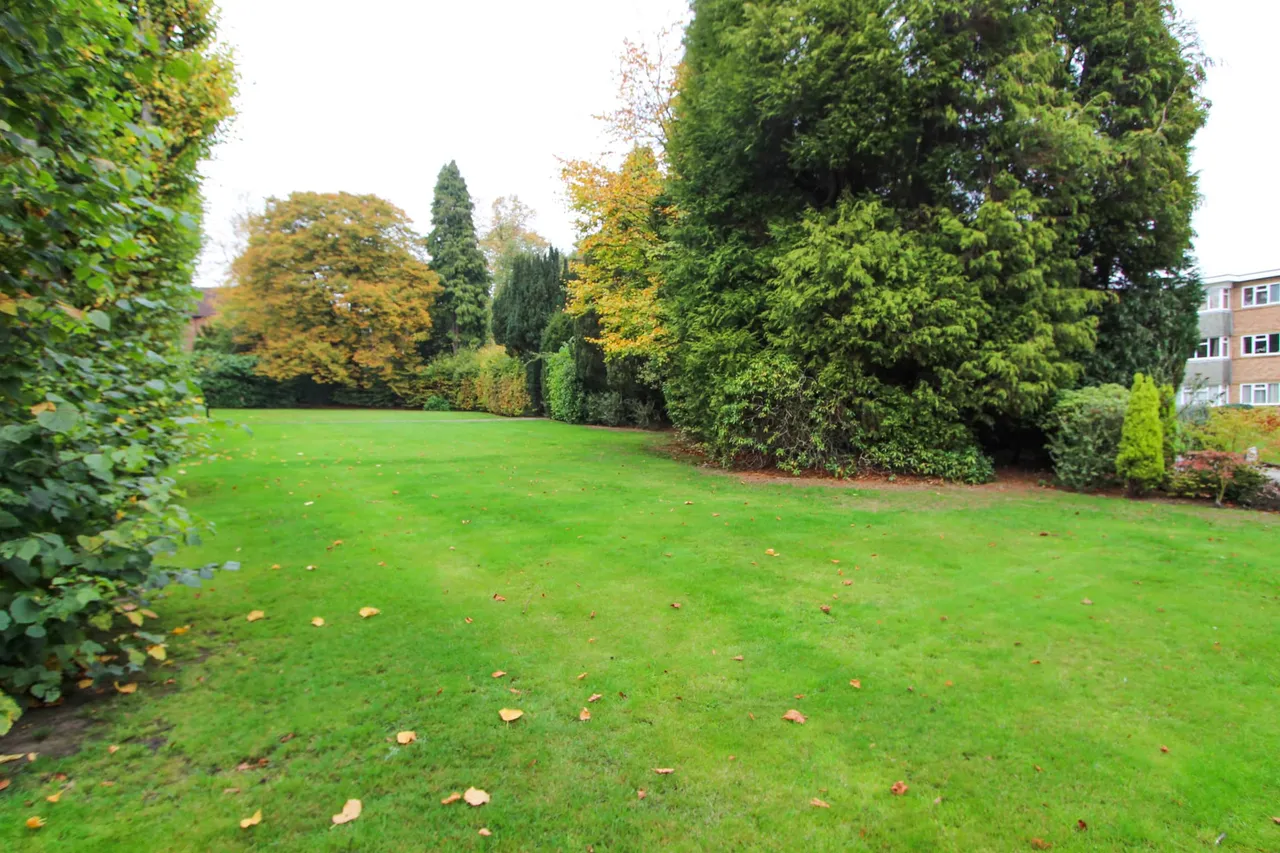 Flat 14, Beechcroft Court Four Oaks Road, Sutton Coldfield, Sutton Coldfield, B74 2XR, photo 22