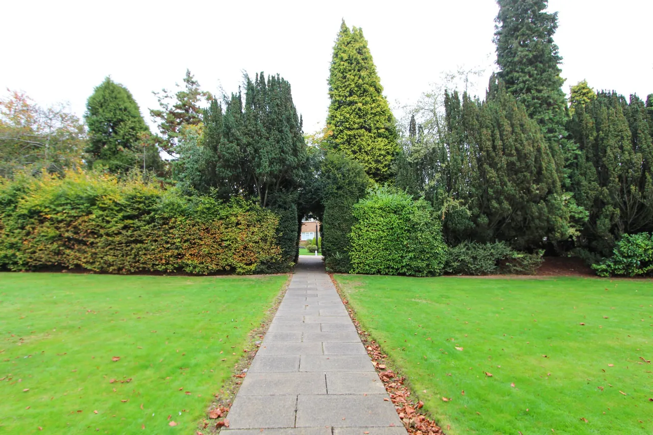 Flat 14, Beechcroft Court Four Oaks Road, Sutton Coldfield, Sutton Coldfield, B74 2XR, photo 23