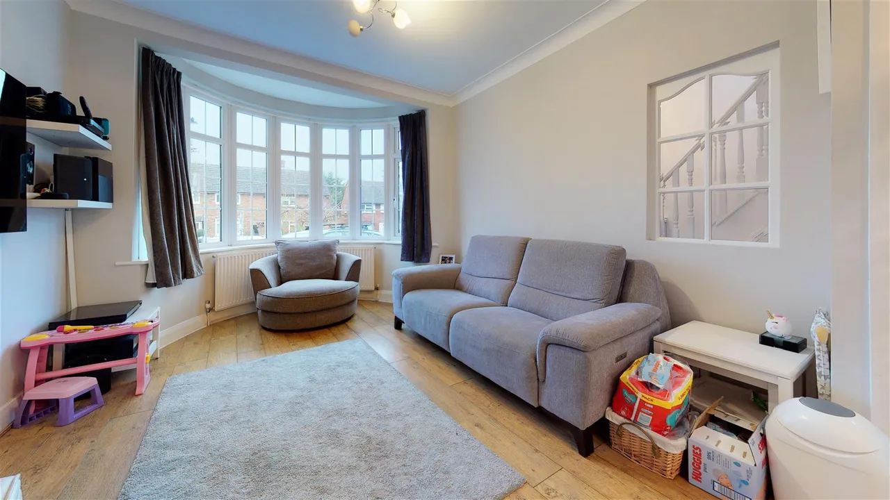 Pyrles Lane, Loughton, photo 4