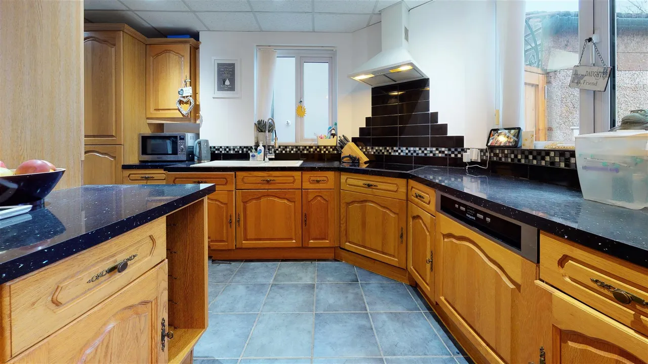 Pyrles Lane, Loughton, photo 10