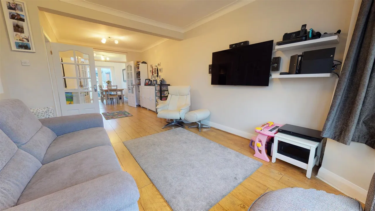 Pyrles Lane, Loughton, photo 6